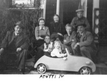 Lieneekö tässä autossa syy autohulluuteeni. Pentti 3v.